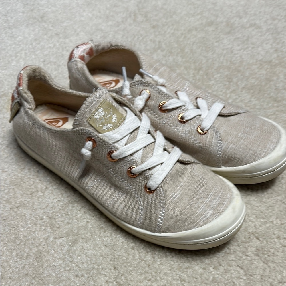 Roxy Beige Sneakers with White Laces 8.5